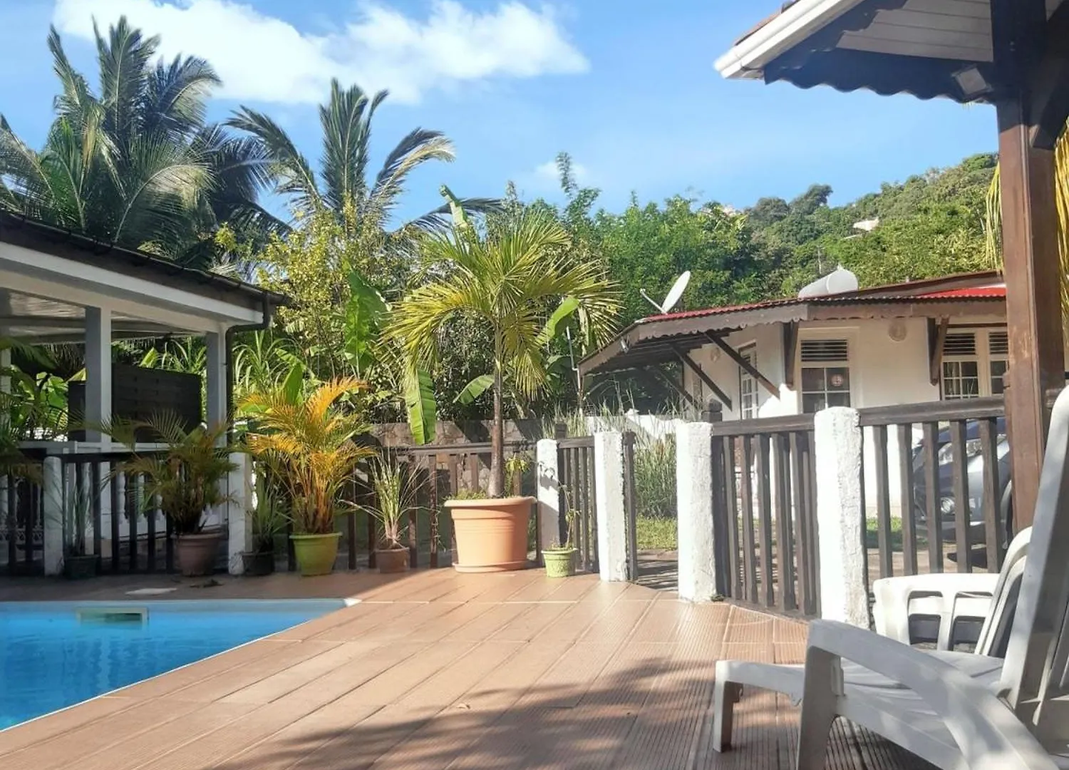 Bungalow Charmant Au Robert + Piscine Le Robert Vakantiehuis