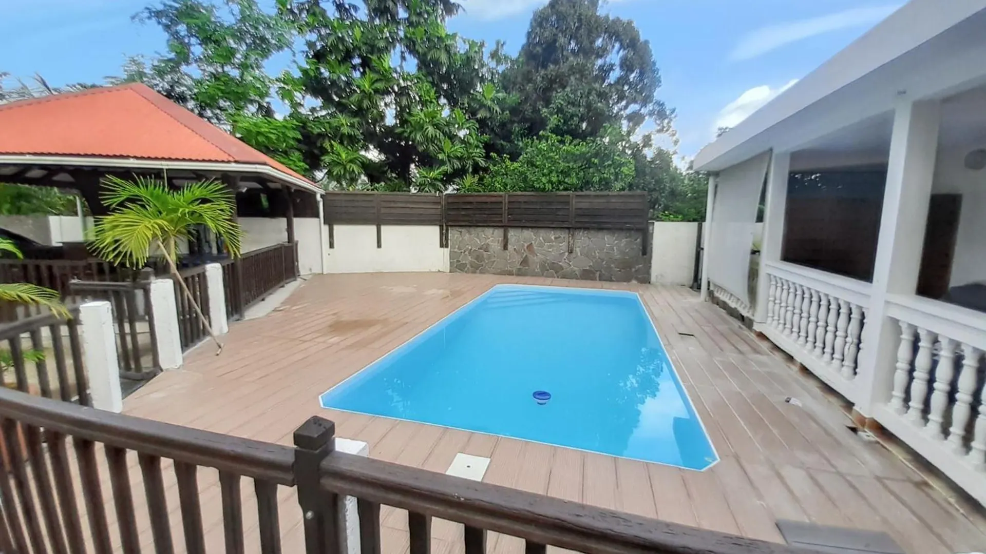 Bungalow Charmant Au Robert + Piscine Le Robert 0*,  Martinique